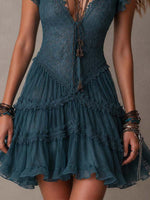 Delphine | Vestido mini de encaje y muselina azul con volantes