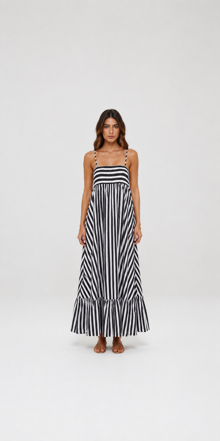 Robe longue à bretelles fendue sur le devant