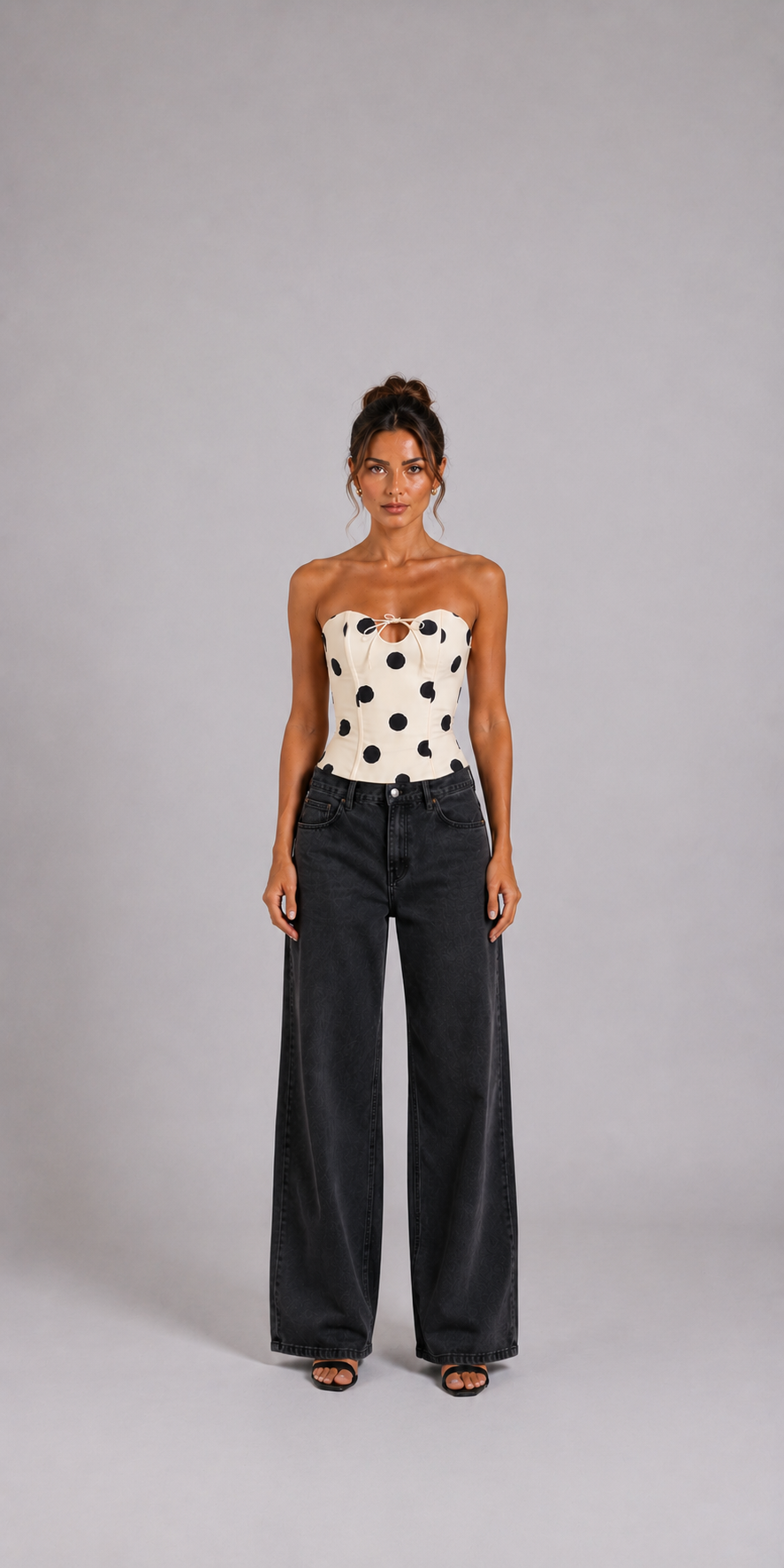 Top à imprimé pois et coupe rétro