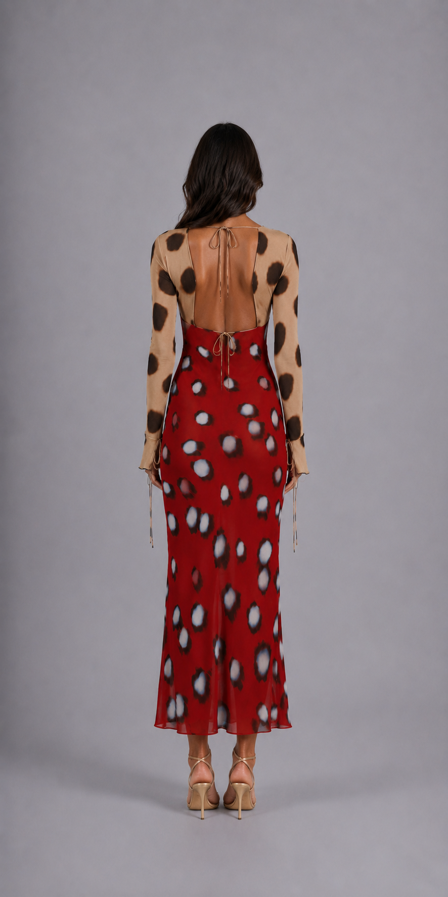 Vestido largo transparente de manga larga con estampado mixto, vista trasera - Clara Vellier