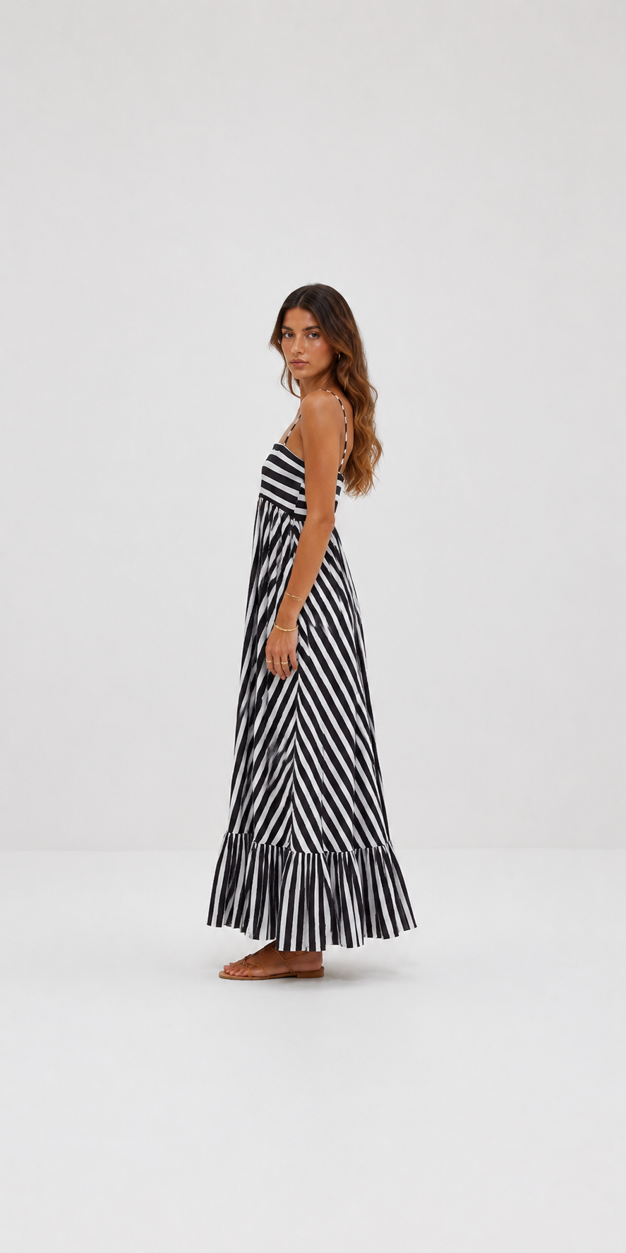 Robe longue à bretelles fendue sur le devant