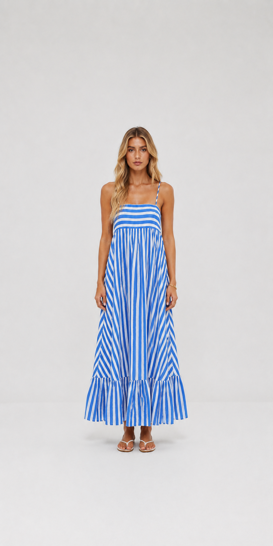 Robe longue à bretelles fendue sur le devant