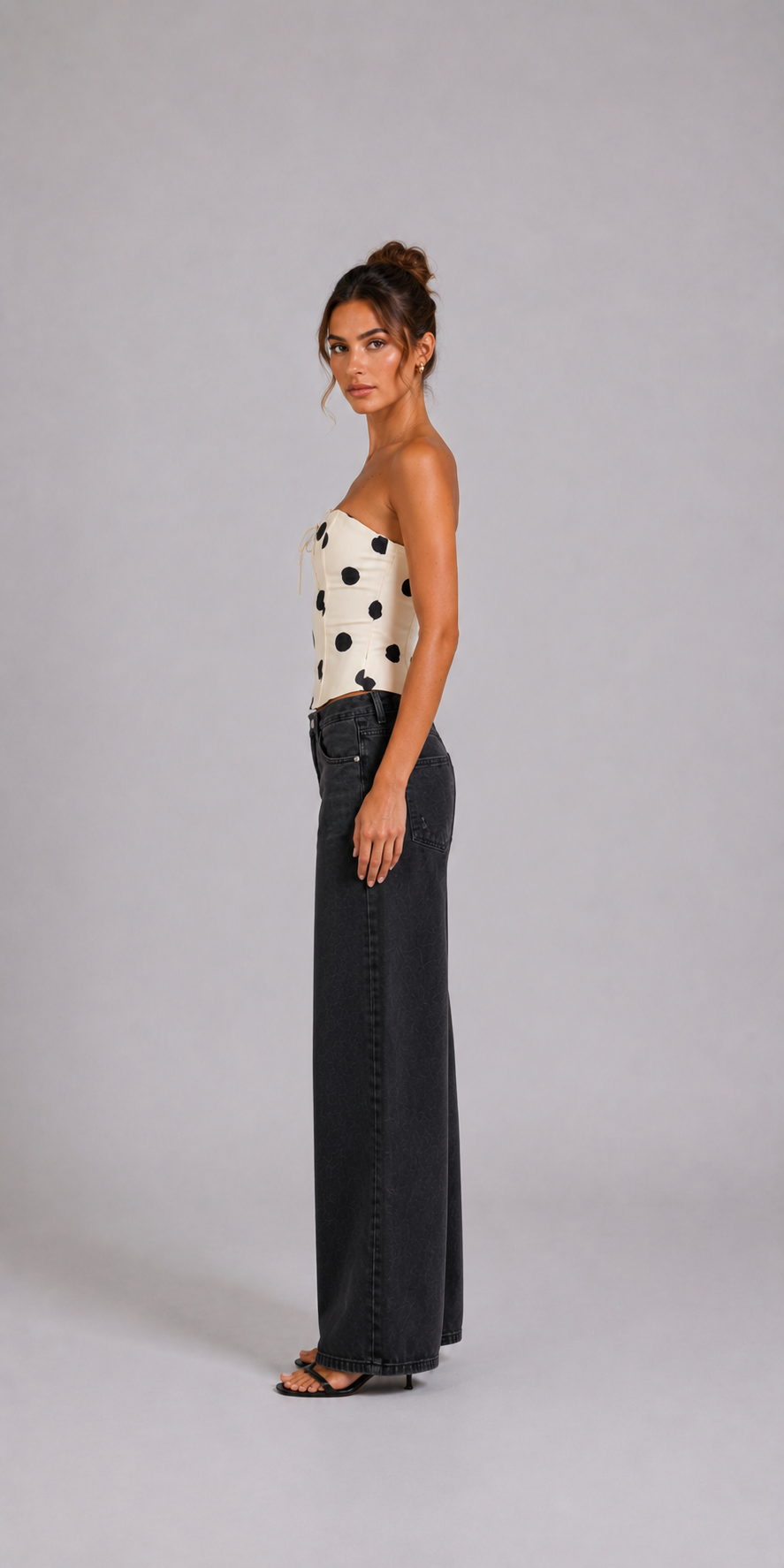 Top à imprimé pois et coupe rétro
