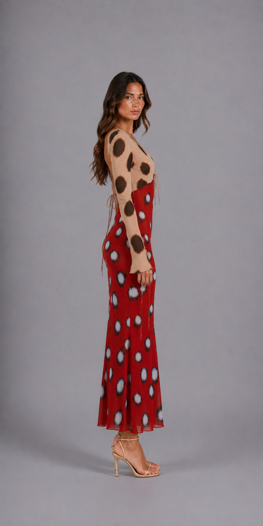 Vestido largo transparente de manga larga con estampado mixto, vista lateral derecho - Clara Vellier