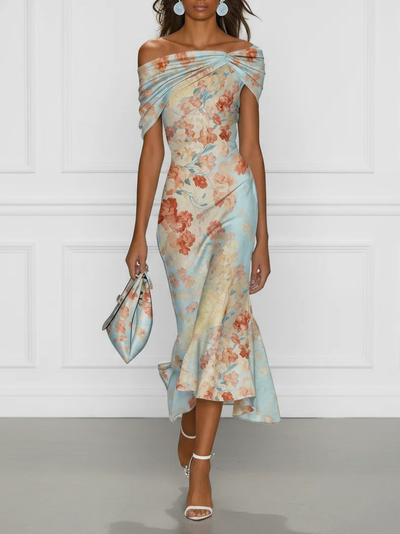 Victoire | Vestido midi corte sirena con hombros al aire y estampado floral azul