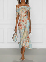 Victoire | Vestido midi corte sirena con hombros al aire y estampado floral azul