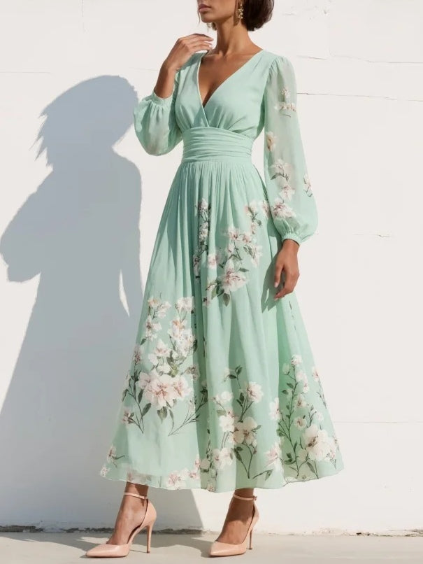 Susane | Vestido largo plisado de muselina verde menta con estampado floral