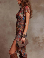 Martina | Vestido midi plisado con escote en V y estampado de arte abstracto estilo boho