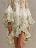 Rosalie | Vestido mini de muselina con mangas de volantes y bajo de rayas verde