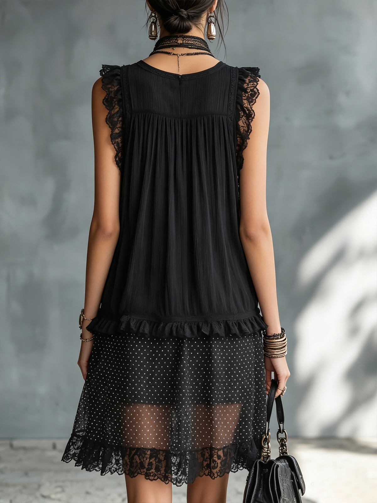 Pauline | Vestido mini transparente de lunares con volantes y ribete de encaje negro
