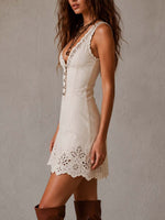 Gabrielle | Vestido mini de encaje calado marfil con escote en V